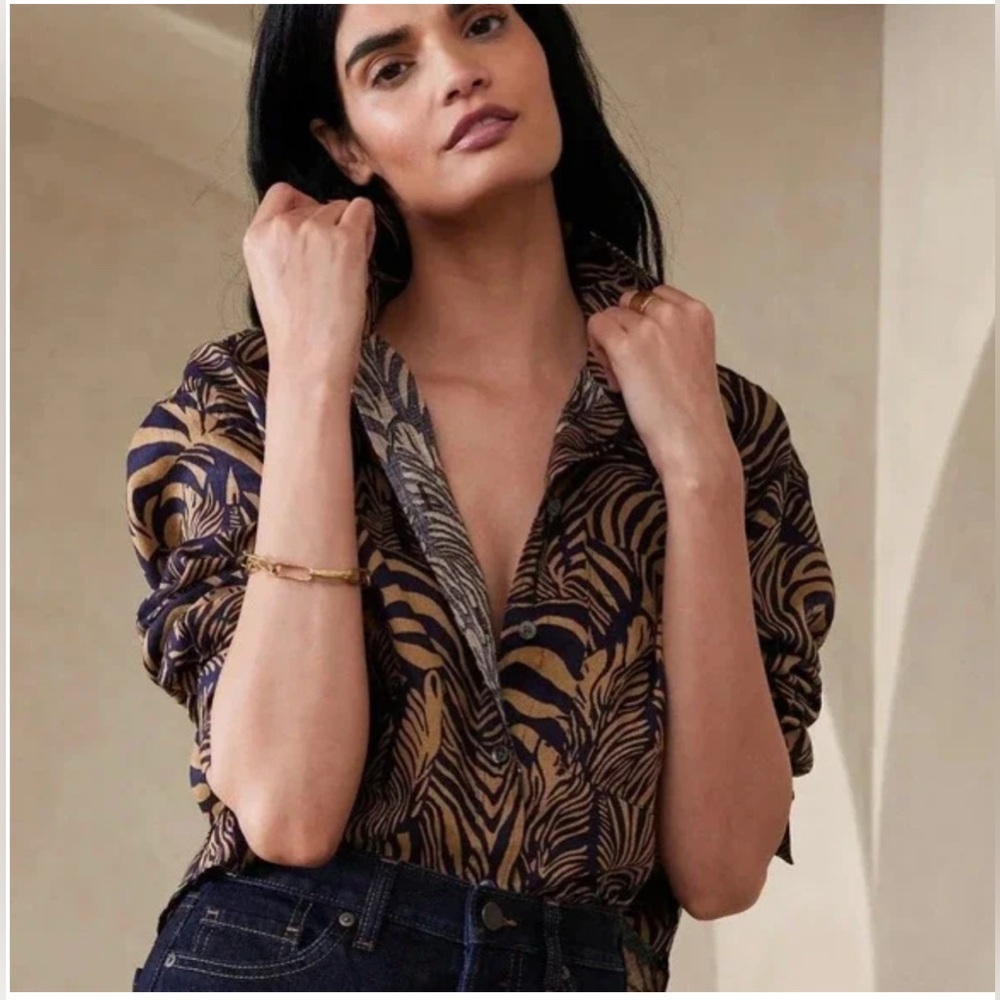 Banana Republic Boxy Cropped Linen Shirt